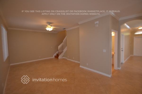 Foto del edificio - 3774 Woodfield Dr