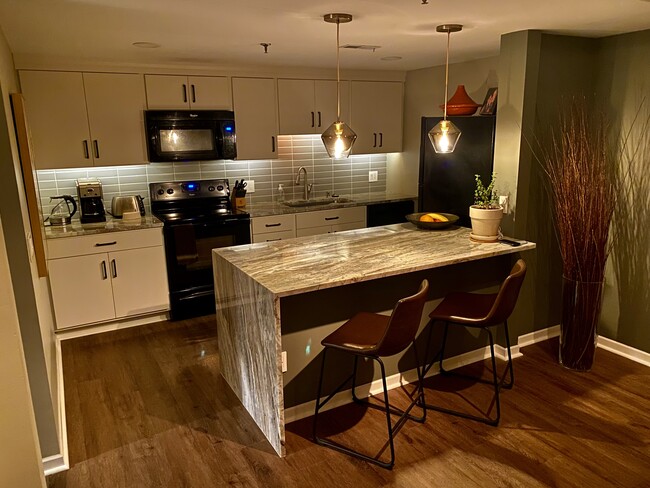 Kitchen - 3145 Dean Ct