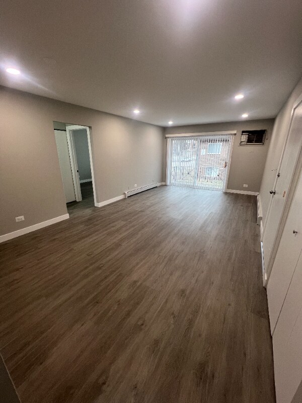 Foto del edificio - 10457 Dearlove Rd