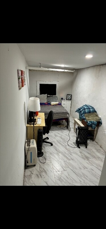 Foto del edificio - 2047 68th Ave