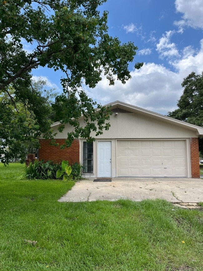 Building Photo - 15538 Touriel Rd