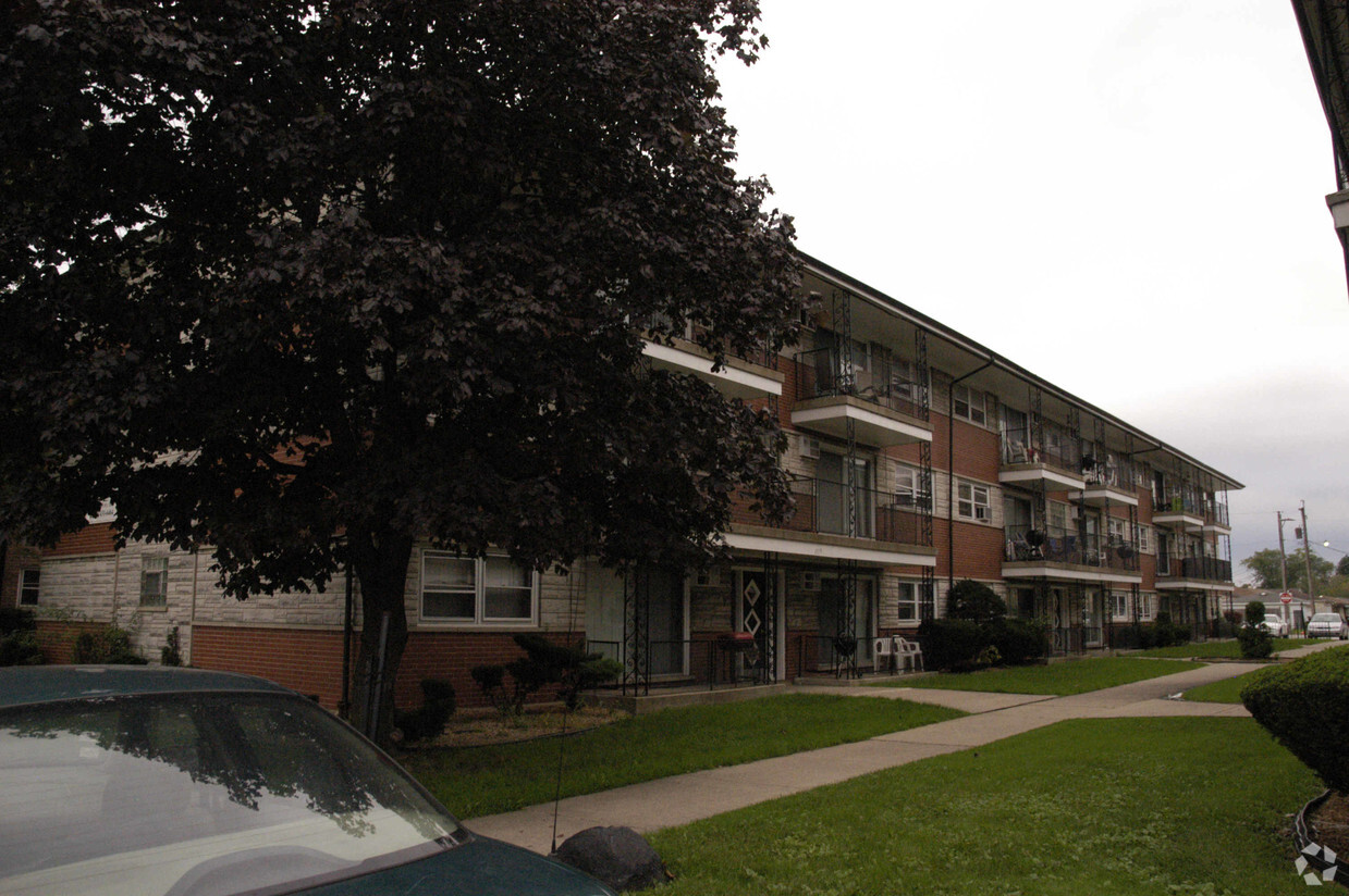 Primary Photo - 1115-1119 W 127th St