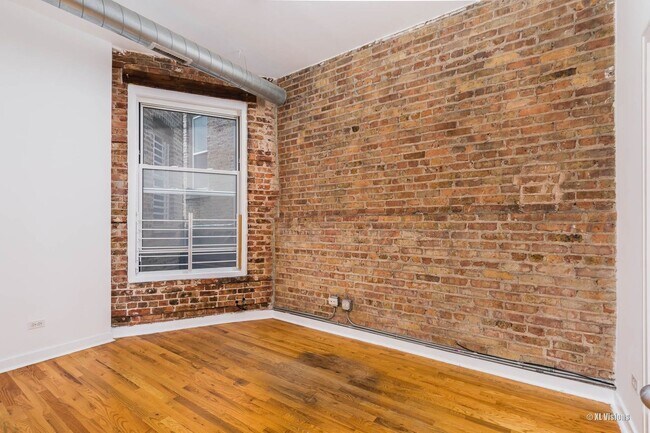 Foto del edificio - 2837 W Washington Blvd