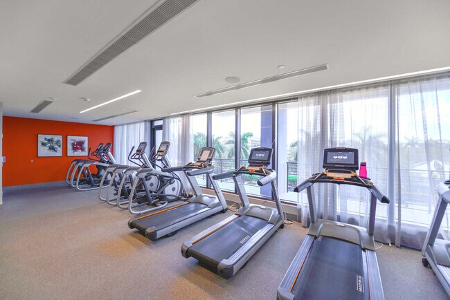 Foto del edificio - 5350 NW 84th Ave