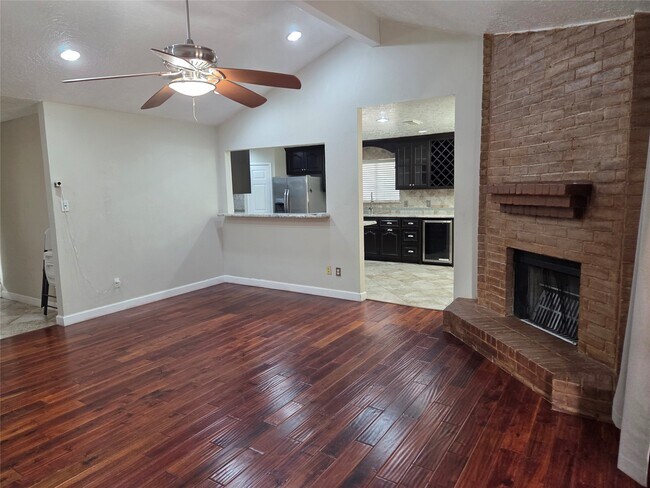 Foto del edificio - 15415 Beechnut St