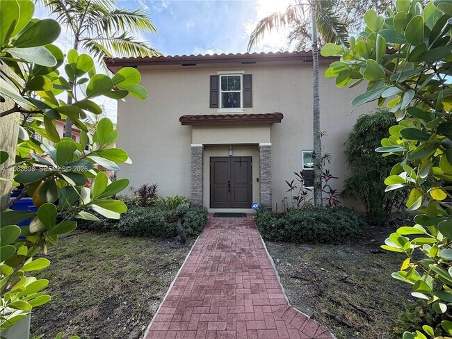 Building Photo - 2370 SW 18th Ave