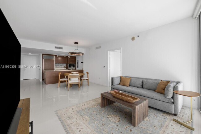 Foto del edificio - 465 Brickell Ave