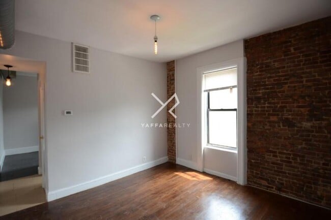 Building Photo - 2 bedroom in BROOKLYN NY 11216