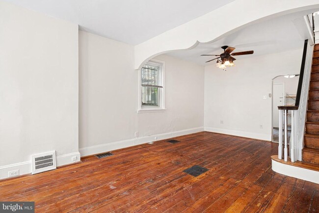 Building Photo - 802 N Bucknell St