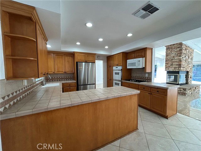 Foto del edificio - 24010 Hatteras St