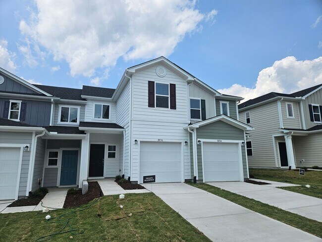 Foto del edificio - New Construction! Stunning 3Br 2.5Ba in Ri...