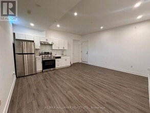 Building Photo - 91 Greenbank Dr