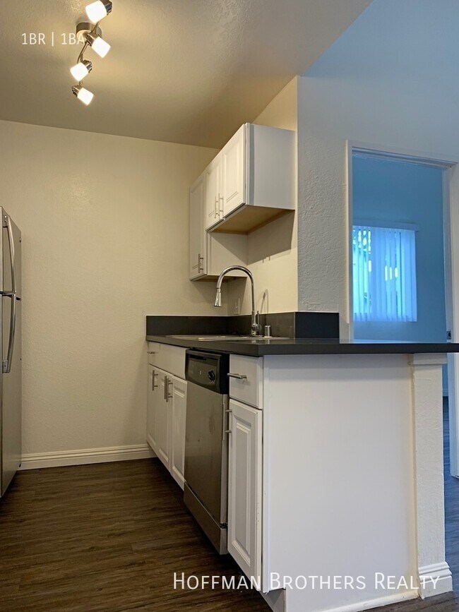 Foto del edificio - 4124 N Eagle Rock Blvd