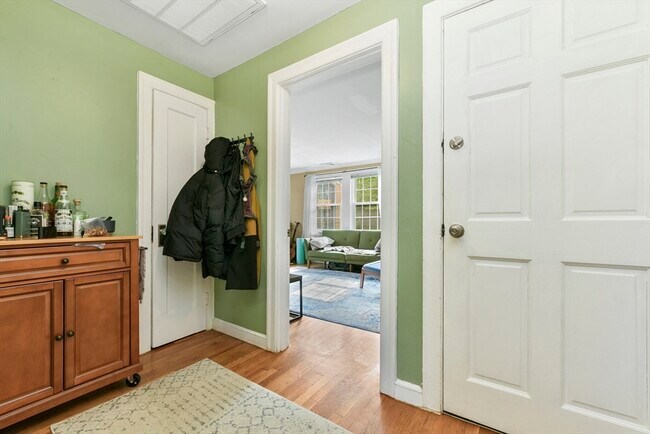 Foto del edificio - 38 Nathan Rd