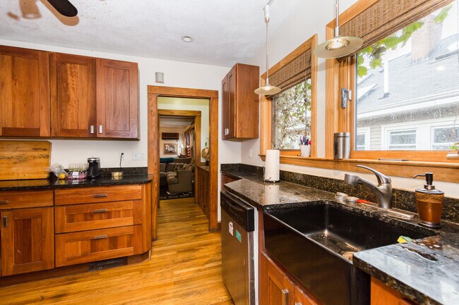 Foto del edificio - 196 Calumet St