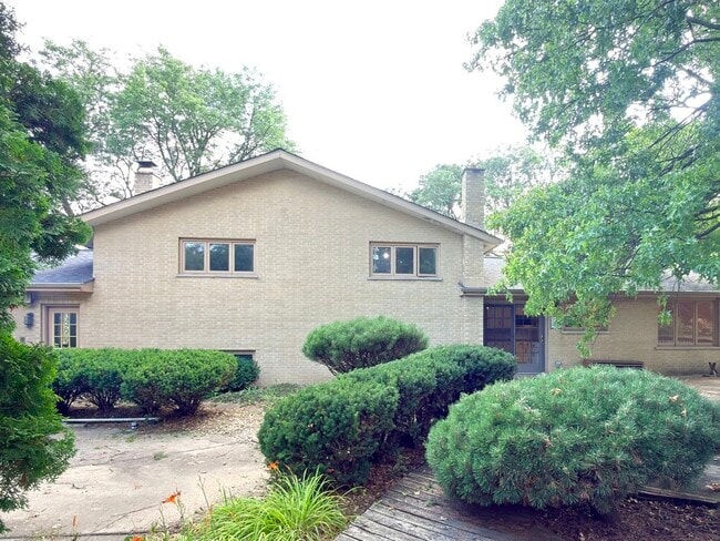 Building Photo - 7826 Dunham Rd