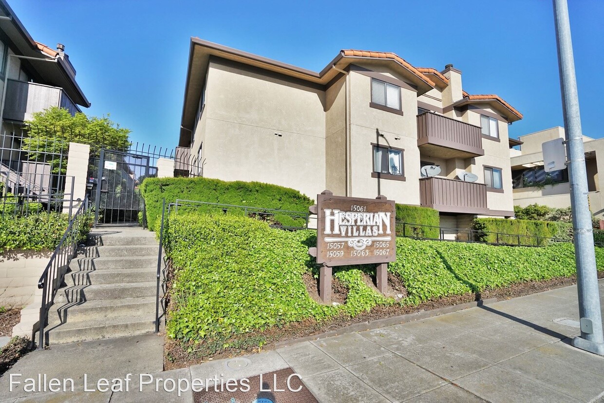 Foto principal - 2 br, 1 bath House - 15065 Hesperian Blvd....