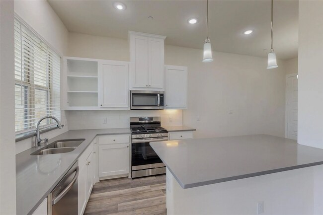 Foto del edificio - 3Bed and 2.5Bath Luxurious Townhome in Frisco!
