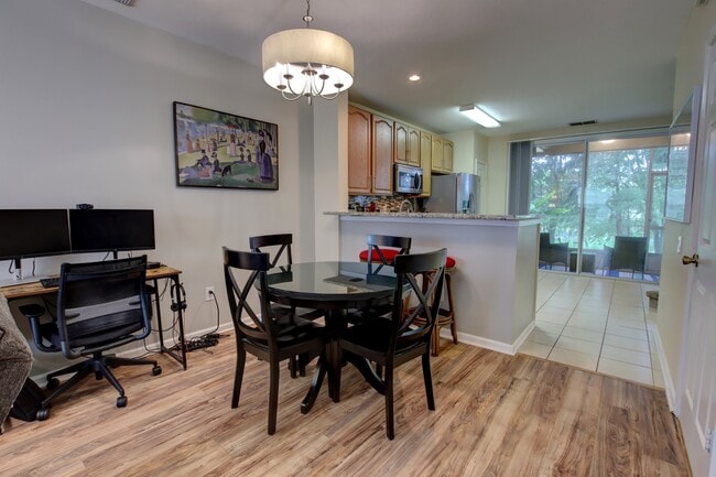 Foto del edificio - 874 Vineland Pl
