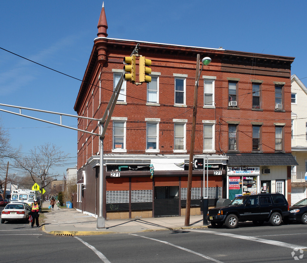 Building Photo - 271 Avenue C