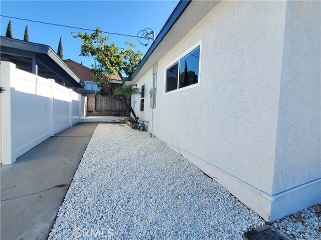 Foto del edificio - 25913 Hillworth Ave