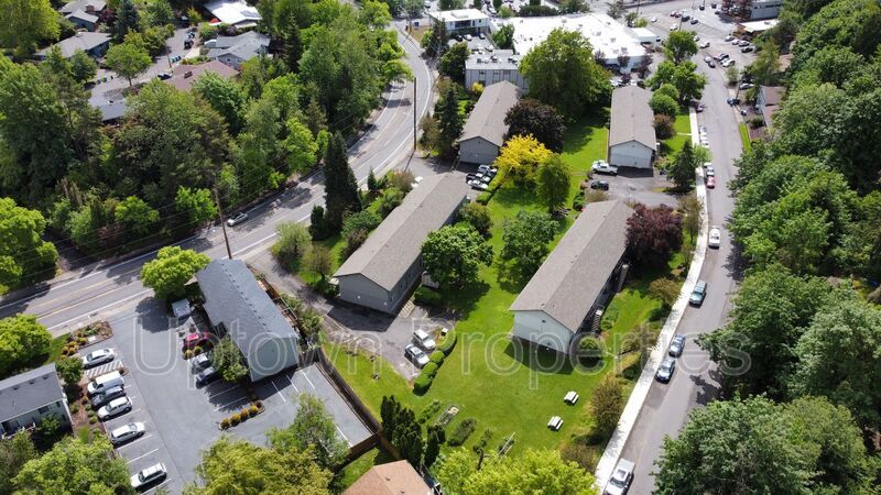Foto principal - 1415 SW Custer Dr