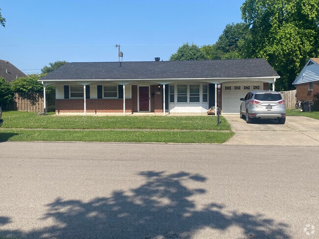 Building Photo - 24 Laurelgrove Dr