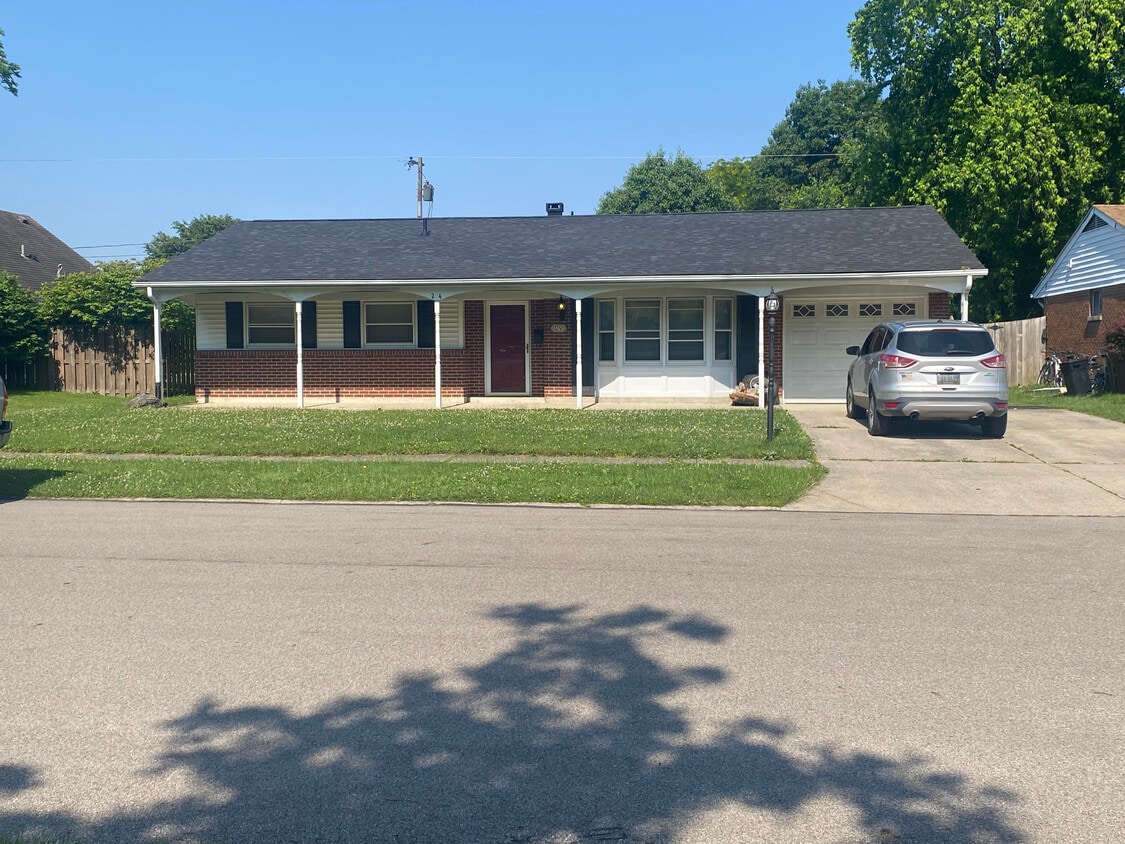 Primary Photo - 24 Laurelgrove Dr