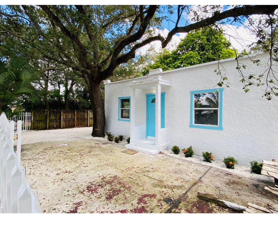 12780 Westview Dr, Miami, FL 33167 House Rental in Miami, FL