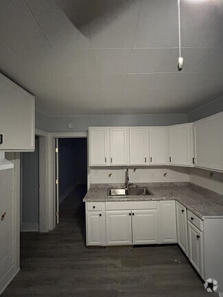 Building Photo - 1076 Minnehaha Ave E