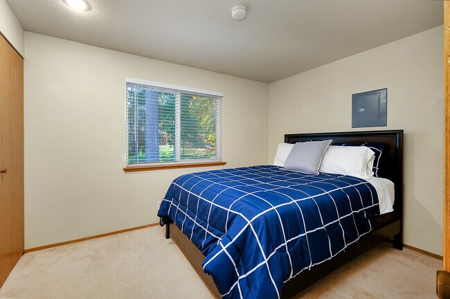 2do dormitorio - 9910 Trident Ln NW
