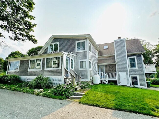 Building Photo - 7 15th Ave