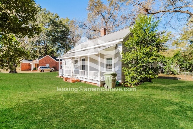 Building Photo - 2125 Haile St