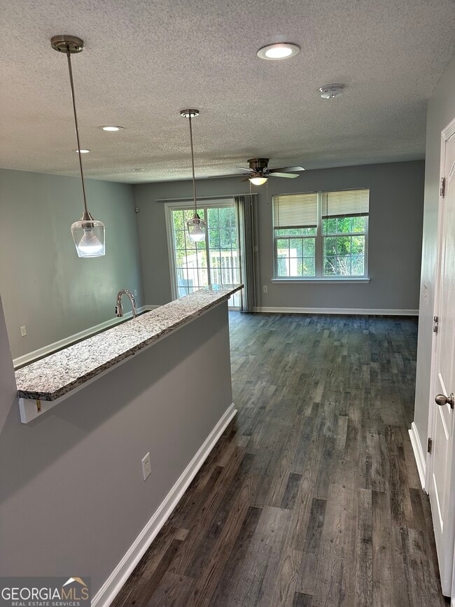 Building Photo - 139 Shenandoah Dr