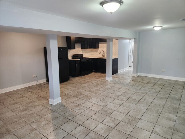 Foto del edificio - 6346 S Vernon Ave