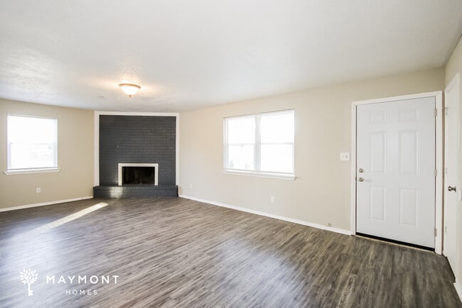 Building Photo - 3709 Beacon Hill Dr