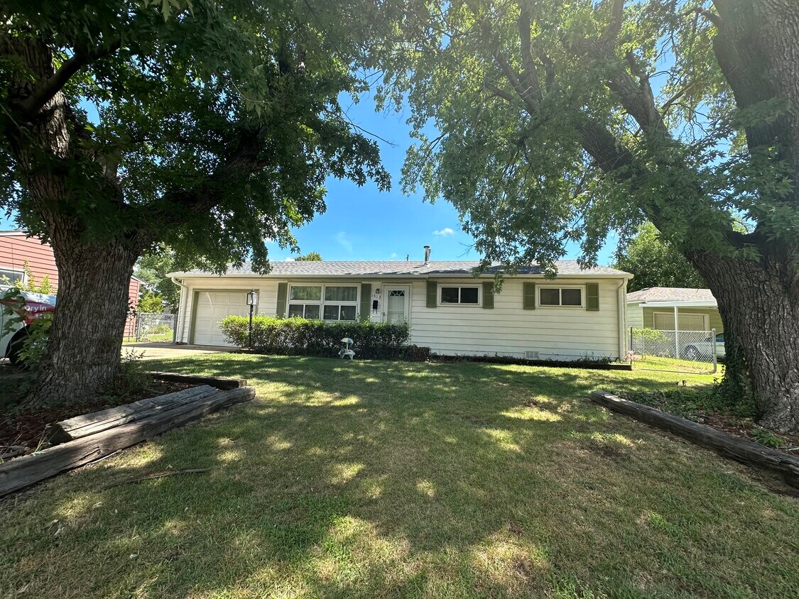 Foto principal - 1513 Hickory St
