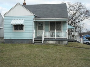 Building Photo - 151 S Belle Vista Ave