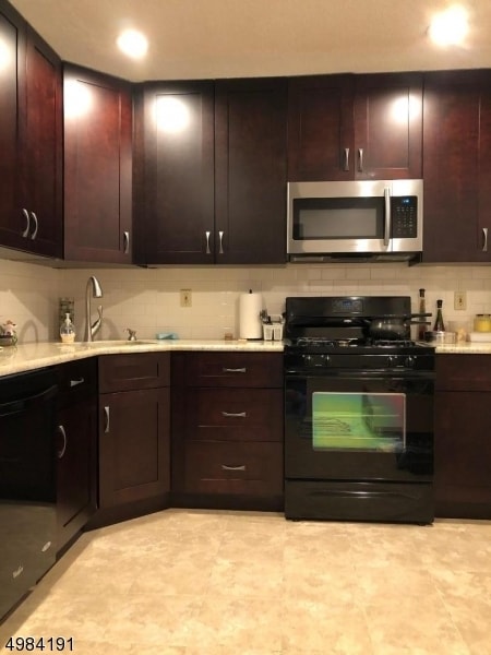 Foto del edificio - 151 Gregory Ln