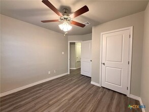 Building Photo - 1701 Dakota Trce