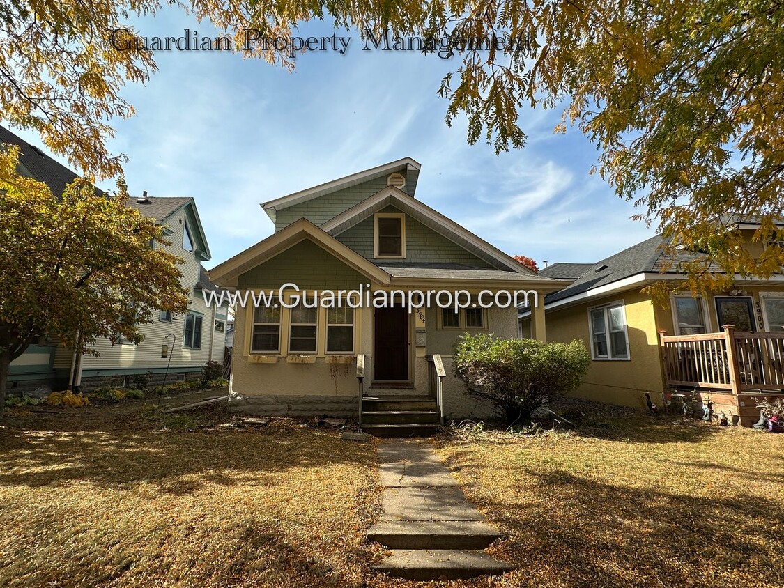 Primary Photo - South Minneapolis SFH, Fenced Yard, 1 Car ...