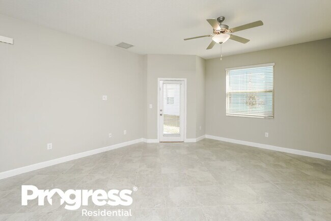 Building Photo - 2886 YellowHammer Wy