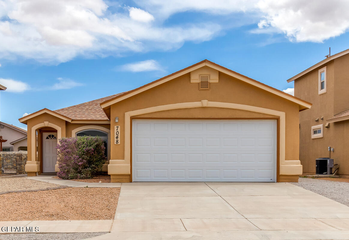 Foto principal - 7048 Copper Town Dr