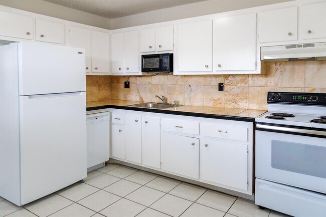 Foto del edificio - 6211 SW 37th St