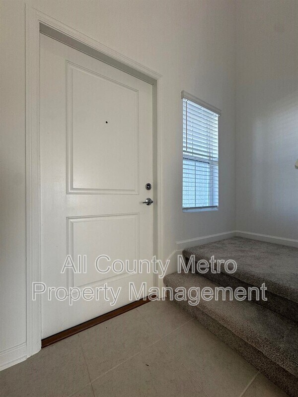 Foto del edificio - 5642 Gingham Dr