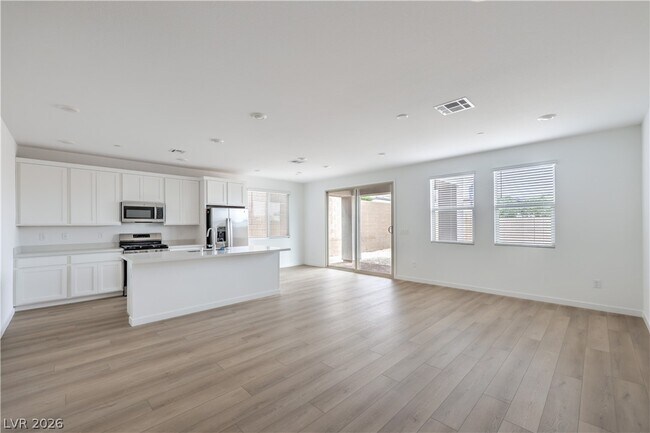 Foto del edificio - 11804 Waterbird Ave