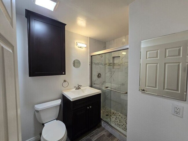 Building Photo - 5540 Lindo Paseo