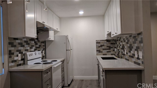 Foto del edificio - 1414 E Orange Grove Blvd