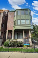 Building Photo - 1500 W Huron St