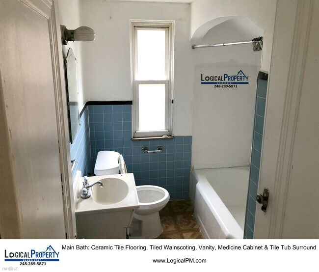 Foto del edificio - 1 br, 1 bath House - 18461 Washburn St Uppr